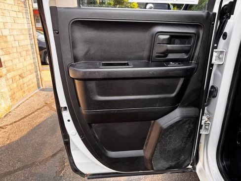 Used 2013 RAM 1500 Express AWD/4WD image 17