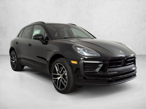New 2026 Porsche Macan image 8