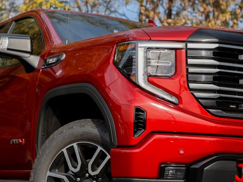 New 2026 GMC Sierra 1500 AT4 w/ AT4 Premium Package image 3