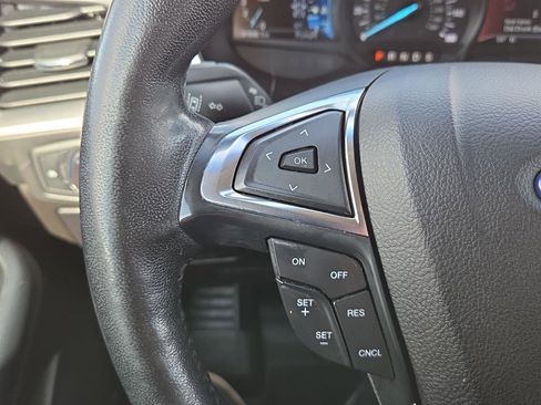 Used 2020 Ford Edge SEL w/ Cold Weather Package image 24