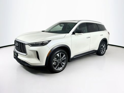 Used 2023 INFINITI QX60 Luxe AWD/4WD image 3