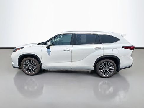 Used 2021 Toyota Highlander Platinum AWD/4WD image 4