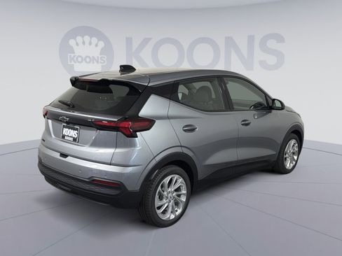 New 2027 Chevrolet Bolt LT w/ Comfort Package FWD image 7
