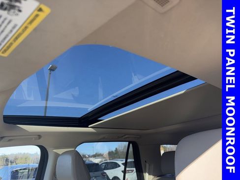 Used 2023 Ford Expedition Limited image 19