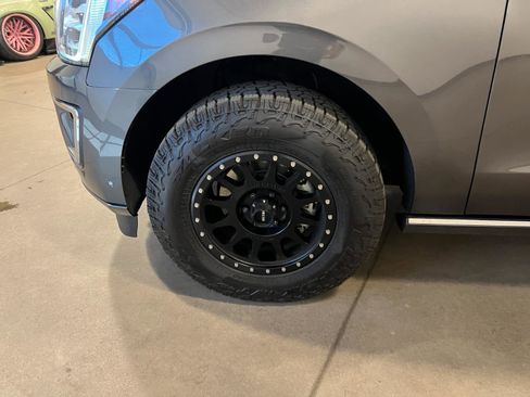 Used 2019 Ford Expedition Limited w/ Equipment Group 301A AWD/4WD image 53