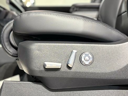 New 2026 Lincoln Navigator Premiere AWD/4WD image 45