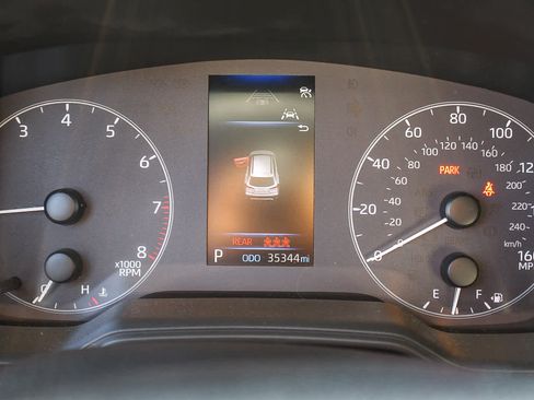 Used 2023 Toyota Corolla Cross L image 23