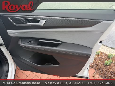 Certified 2026 Volkswagen Atlas Peak Edition AWD/4WD image 6