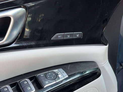 Used 2024 Kia Carnival SX Prestige FWD image 16