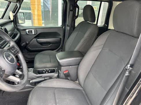 Used 2022 Jeep Wrangler Unlimited Sport AWD/4WD image 3