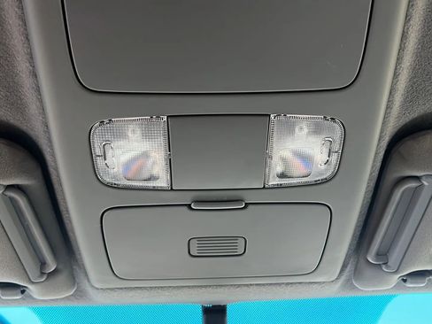 Used 2011 Toyota Tacoma 4x4 Double Cab w/ SR5 Pkg #2 image 24