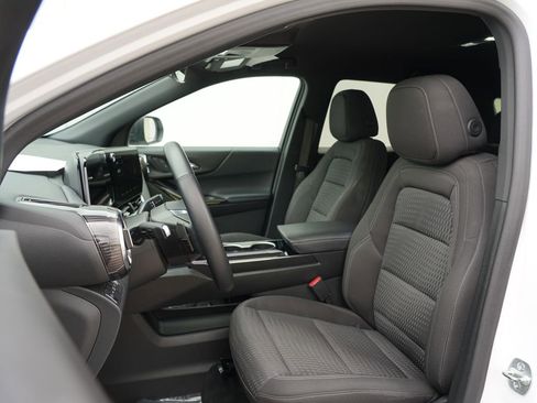 Used 2025 Chevrolet Equinox LT AWD/4WD image 12