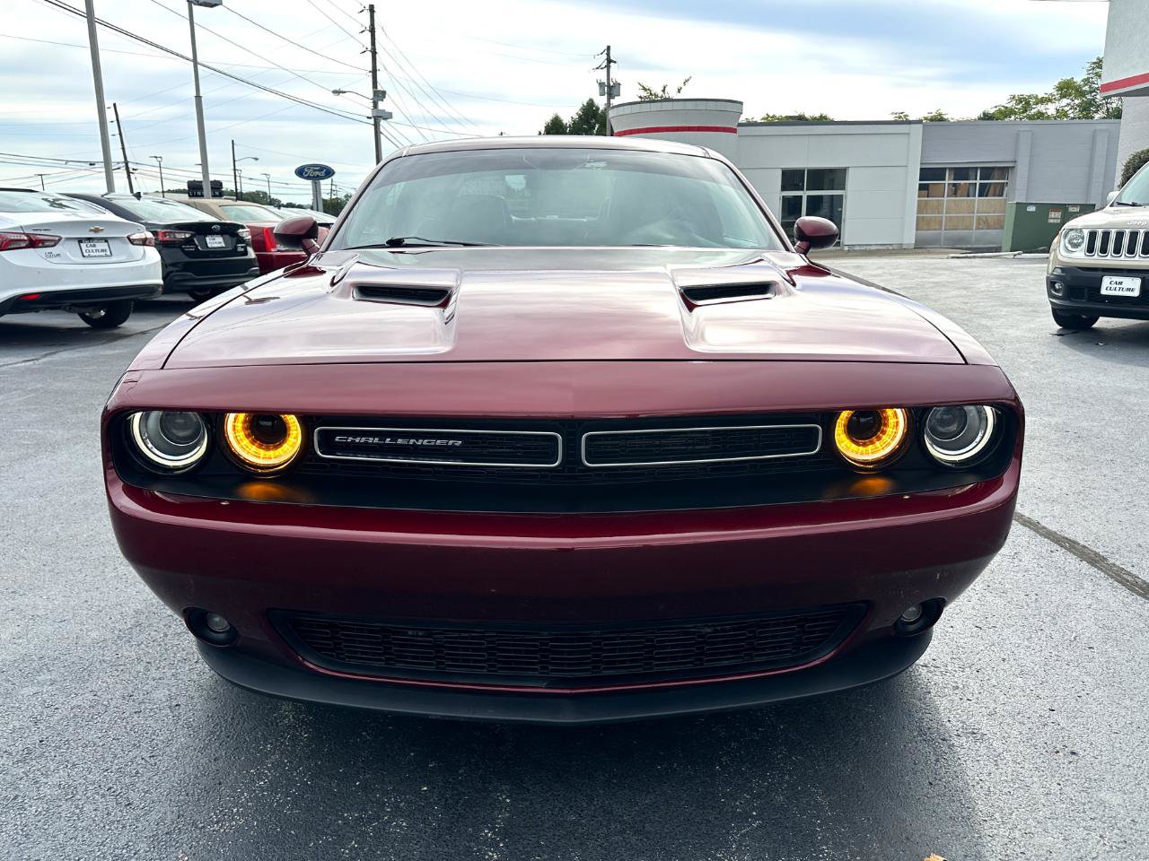 Used 2017 Dodge Challenger GT AWD/4WD image 5
