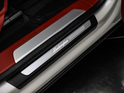 Used 2022 Lamborghini Urus image 57