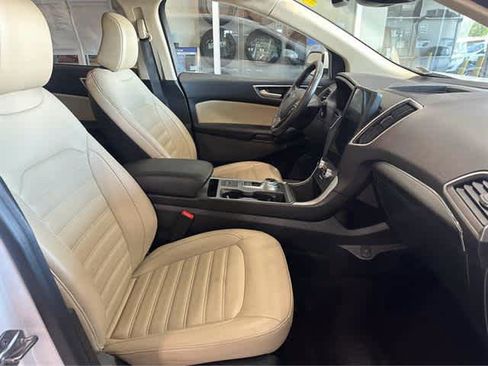 Used 2022 Ford Edge SEL w/ Convenience Package image 33