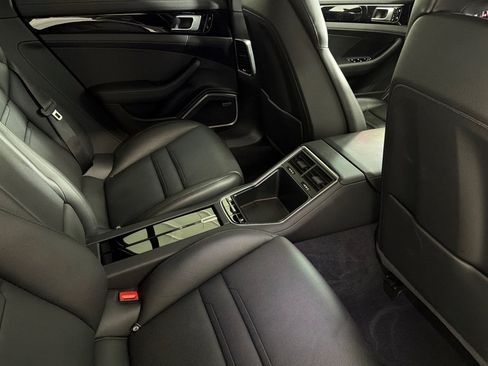 Used 2020 Porsche Panamera 4S AWD/4WD image 16