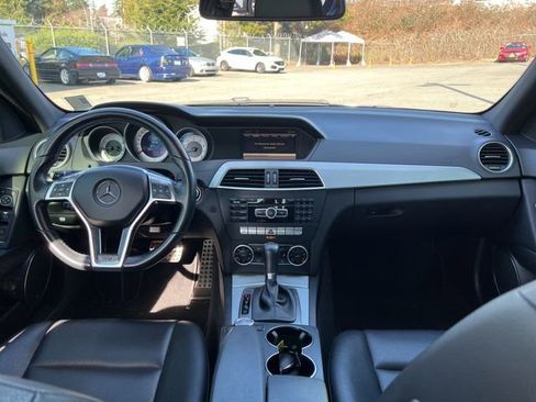 Used 2014 Mercedes-Benz C 300 4MATIC Sedan image 11