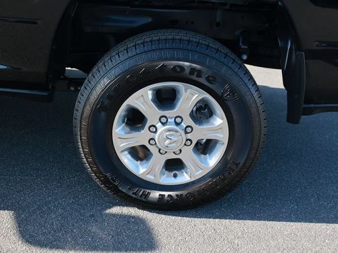 Used 2024 RAM 2500 Big Horn w/ Bed Utility Group AWD/4WD image 10