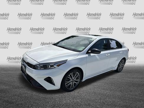 Used 2023 Kia Forte GT-Line w/ GT-Line Premium Package FWD image 5