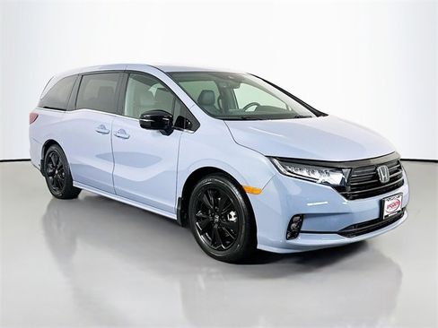 Used 2023 Honda Odyssey Sport image 16