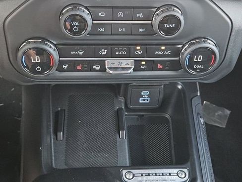 New 2025 Ford Bronco Outer Banks image 16