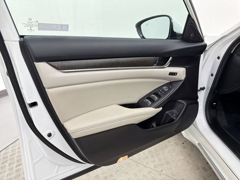 Used 2021 Honda Accord EX-L image 23