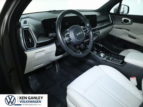 Used 2025 Kia Sorento SX Prestige AWD/4WD image 18