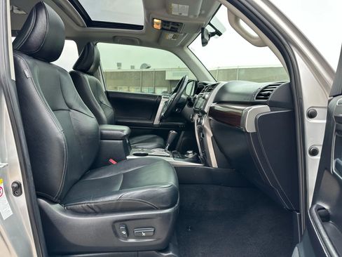 Used 2016 Toyota 4Runner Limited image 23