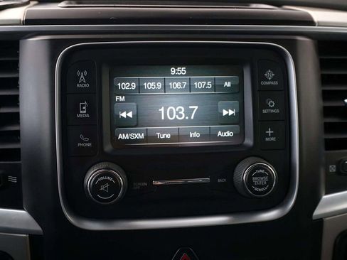 Used 2017 RAM 1500 Classic SLT AWD/4WD image 26