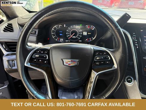 Used 2018 Cadillac Escalade Platinum AWD/4WD image 16