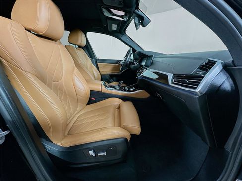 Used 2023 BMW X5 xDrive45e image 29