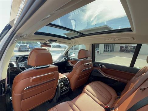 Used 2023 BMW X7 xDrive40i w/ Premium Package AWD/4WD image 30