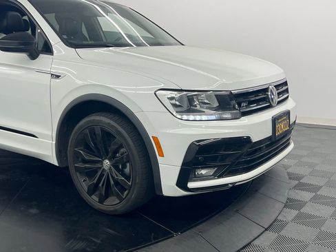 Used 2021 Volkswagen Tiguan SE R-Line image 5