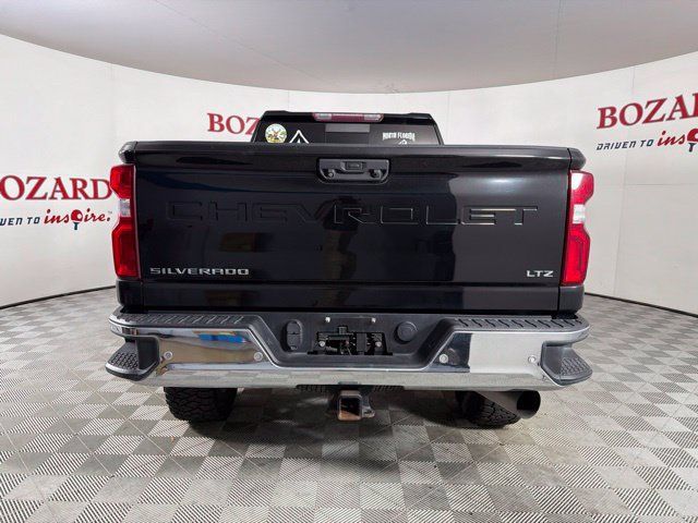 Used 2020 Chevrolet Silverado 2500 LTZ AWD/4WD image 11
