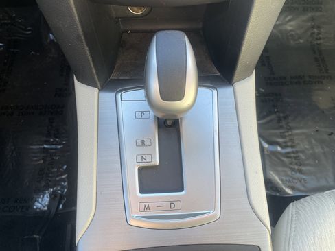 Used 2011 Subaru Legacy 2.5i Premium image 18