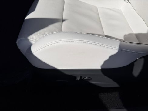 Used 2024 Tesla Model 3 Performance image 34