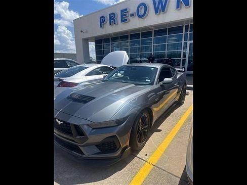 Used 2025 Ford Mustang GT RWD image 3