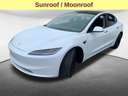 Used 2025 Tesla Model 3 Long Range RWD image 5