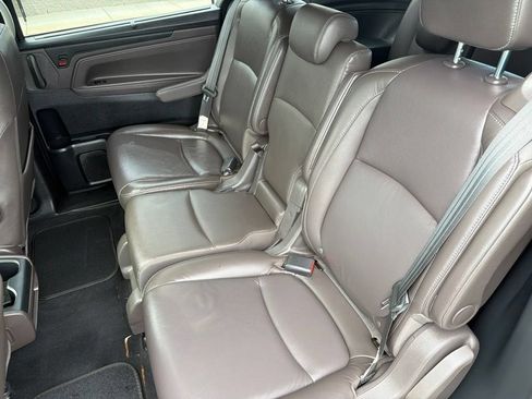 Used 2021 Honda Odyssey EX-L image 11
