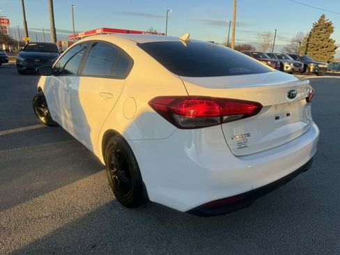 Used 2018 Kia Forte LX image 5