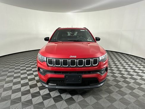 Used 2023 Jeep Compass Latitude AWD/4WD image 23