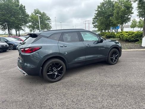 Used 2019 Chevrolet Blazer LT w/ Sun and Wheels Package FWD image 11