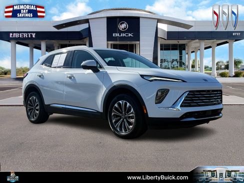 Used 2025 Buick Envision Preferred AWD/4WD image 1