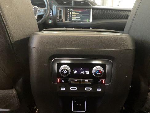 Used 2023 GMC Yukon XL Denali w/ Denali Reserve Package image 7