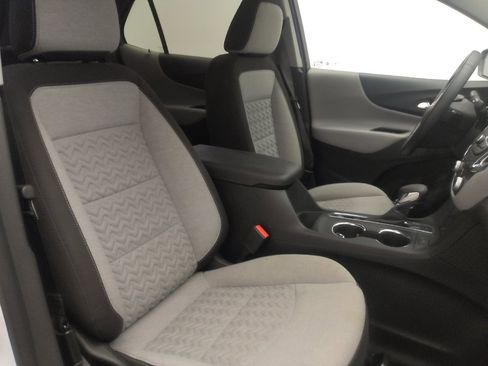 Used 2023 Chevrolet Equinox LT w/ Driver Convenience Package image 21