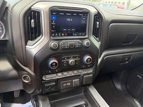 Used 2022 Chevrolet Silverado 1500 RST w/ Rally Edition AWD/4WD image 6