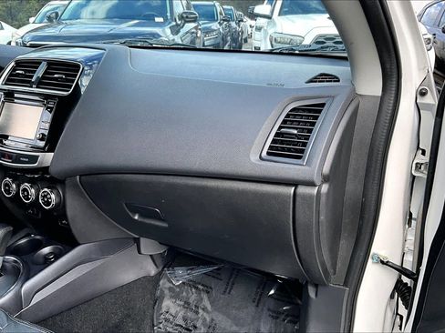 Used 2017 Mitsubishi Outlander Sport GT image 18