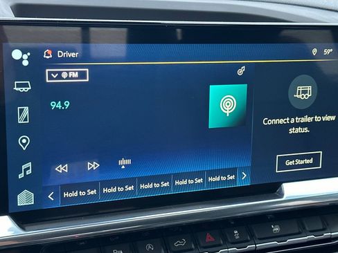 Used 2024 Chevrolet Silverado 1500 High Country w/ High Country Premium Package image 19