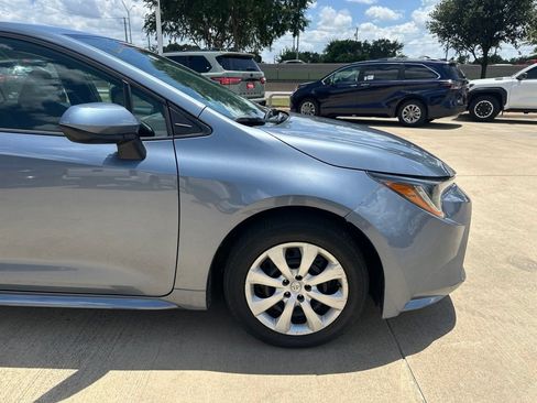 Used 2022 Toyota Corolla LE FWD image 11