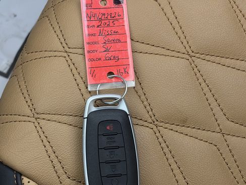 Used 2025 Nissan Sentra SV w/ SV Premium Package FWD image 30